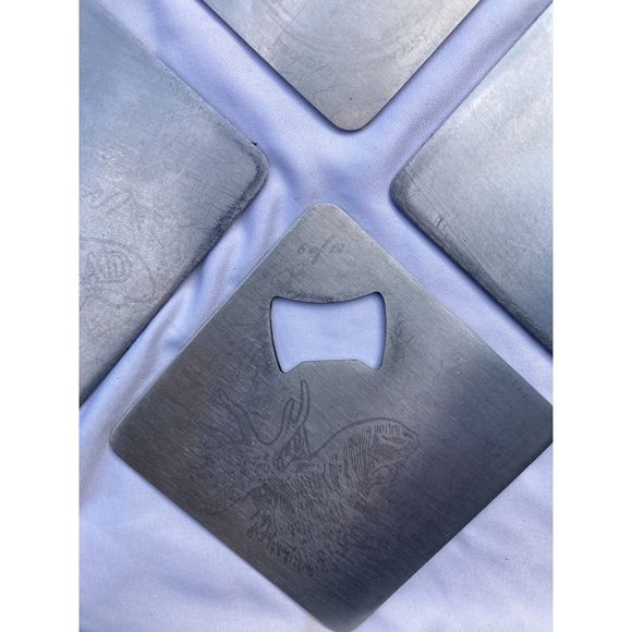 Lot of 22 Moosehead Bottle Openers - Credit Card & Coaster Openers Vintage - Picture 9 of 12